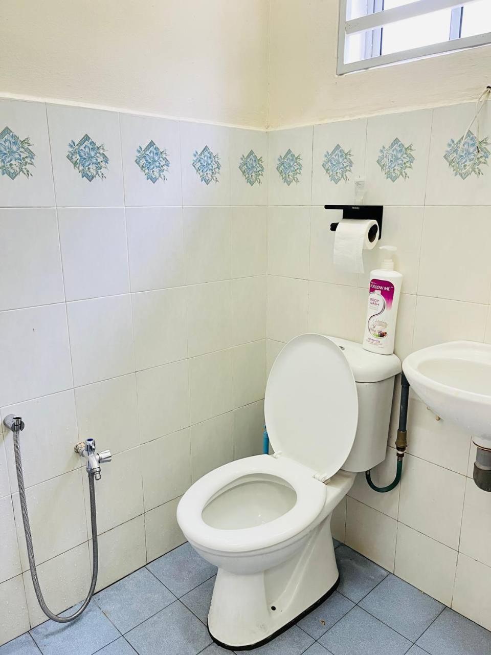 Sofea Homestay Ipoh Exterior foto