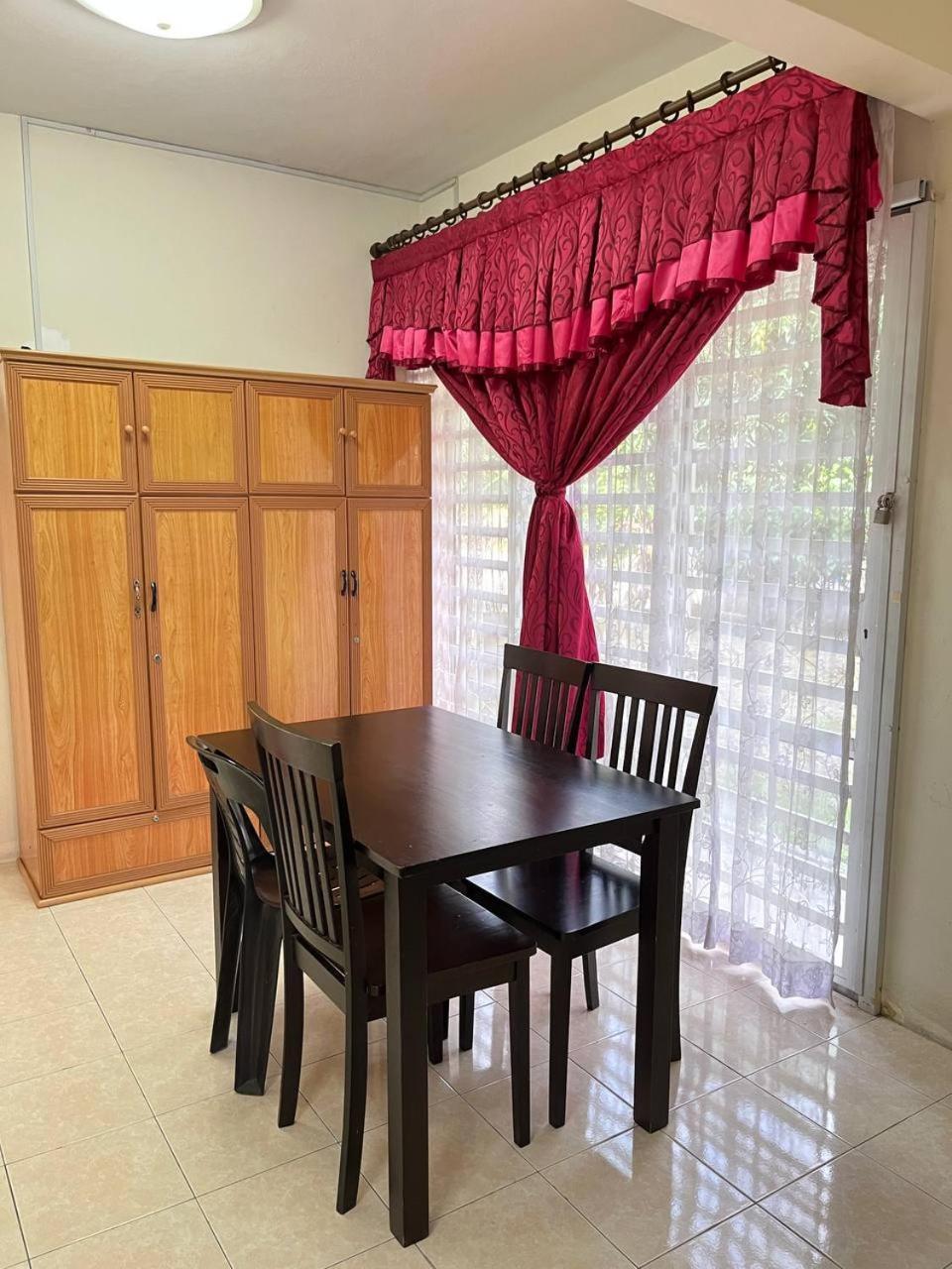 Sofea Homestay Ipoh Exterior foto